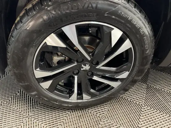 PEUGEOT 2008 ELECTRIQUE II - voiture d'occasion - Photo 25