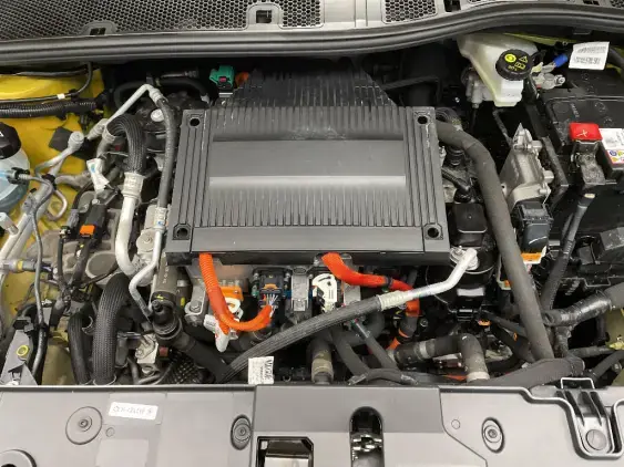 PEUGEOT 208 ELECTRIQUE II - voiture d'occasion - Photo 21