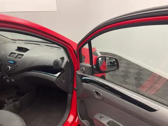 CHEVROLET SPARK - voiture d'occasion - Photo 20