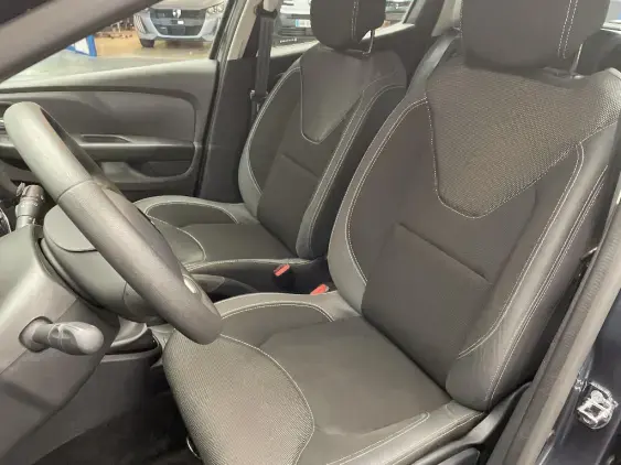 RENAULT CLIO IV - voiture d'occasion - Photo 18