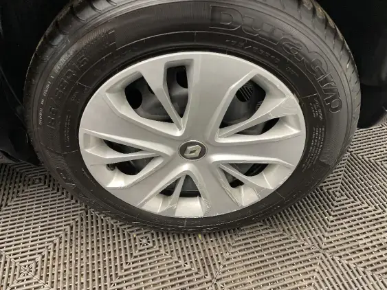 RENAULT CLIO IV - voiture d'occasion - Photo 24