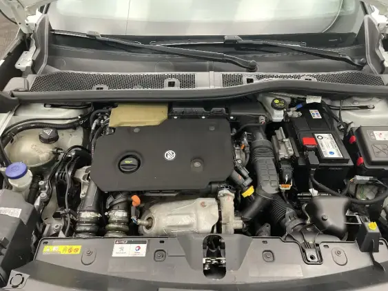 PEUGEOT 2008 II - voiture d'occasion - Photo 21