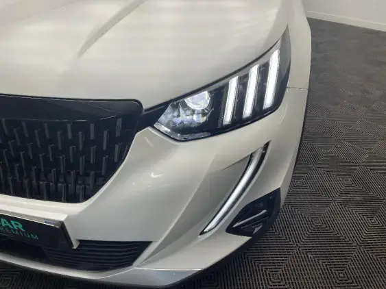 PEUGEOT 2008 II - voiture d'occasion - Photo 22