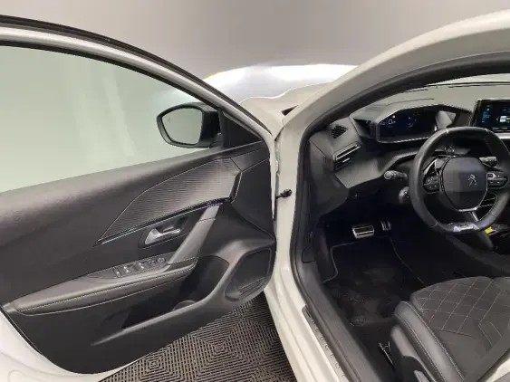 PEUGEOT 208 ELECTRIQUE II - voiture d'occasion - Photo 19
