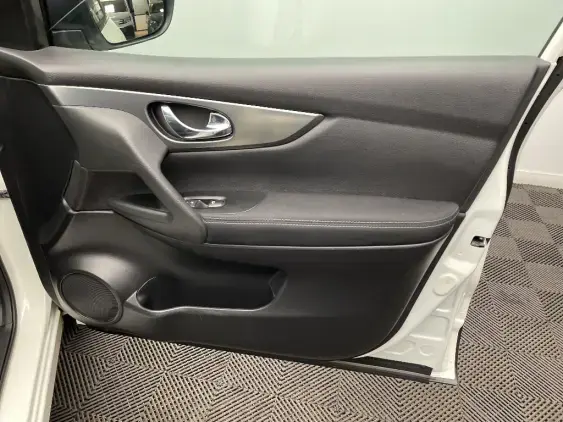 NISSAN QASHQAI II - voiture d'occasion - Photo 19