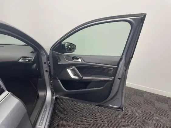 PEUGEOT 308 SW III - voiture d'occasion - Photo 19