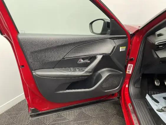 PEUGEOT 2008 II - voiture d'occasion - Photo 19