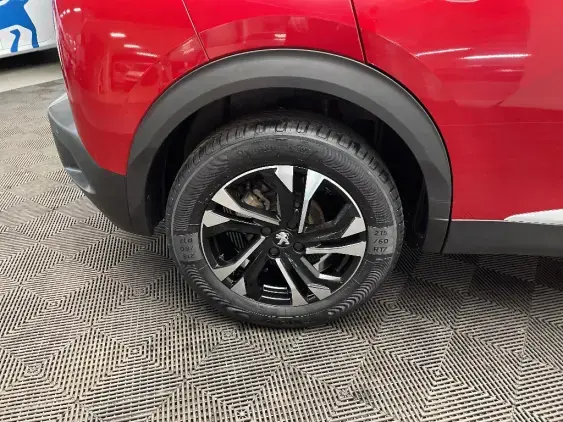 PEUGEOT 2008 II - voiture d'occasion - Photo 25