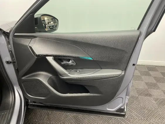 PEUGEOT 2008 ELECTRIQUE II - voiture d'occasion - Photo 20