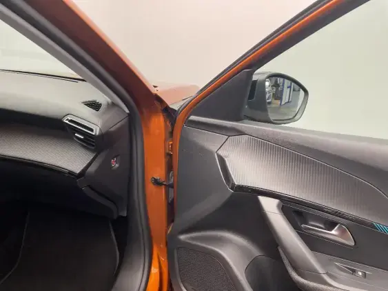 PEUGEOT 2008 ELECTRIQUE II - voiture d'occasion - Photo 20