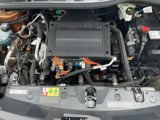 PEUGEOT 2008 ELECTRIQUE II - voiture d'occasion - Photo 21