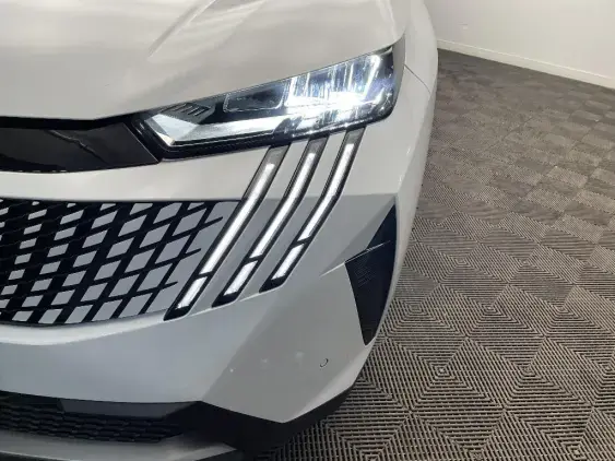 PEUGEOT 3008 III - voiture d'occasion - Photo 21