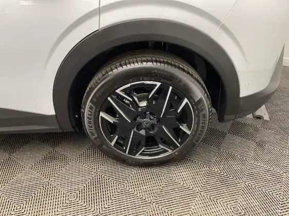 PEUGEOT 3008 III - voiture d'occasion - Photo 23