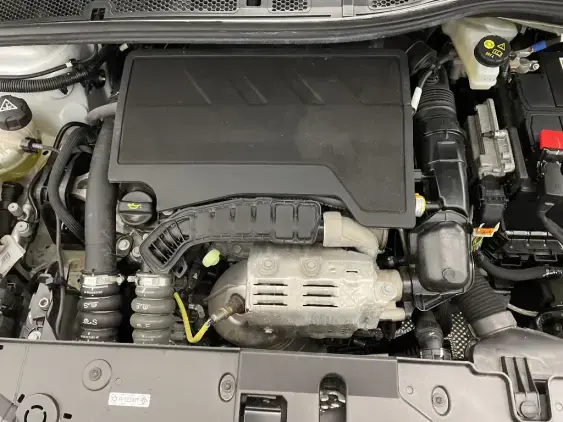 PEUGEOT 208 BUSINESS R II - voiture d'occasion - Photo 21