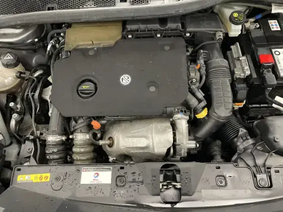 PEUGEOT 2008 II - voiture d'occasion - Photo 21