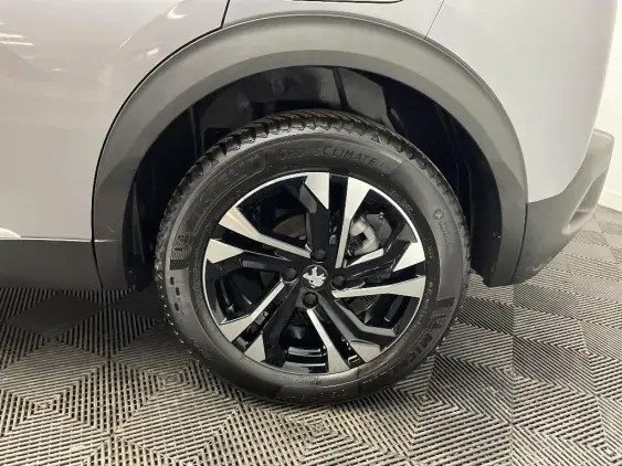 PEUGEOT 2008 II - voiture d'occasion - Photo 24