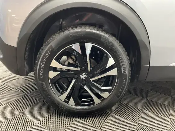 PEUGEOT 2008 II - voiture d'occasion - Photo 25