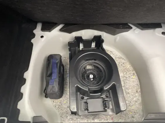 OPEL CORSA F - voiture d'occasion - Photo 17