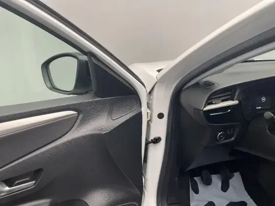 OPEL CORSA F - voiture d'occasion - Photo 19