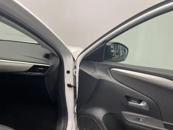 OPEL CORSA F - voiture d'occasion - Photo 20