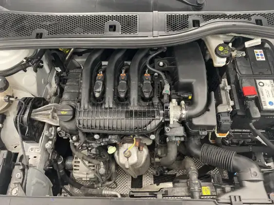 OPEL CORSA F - voiture d'occasion - Photo 21