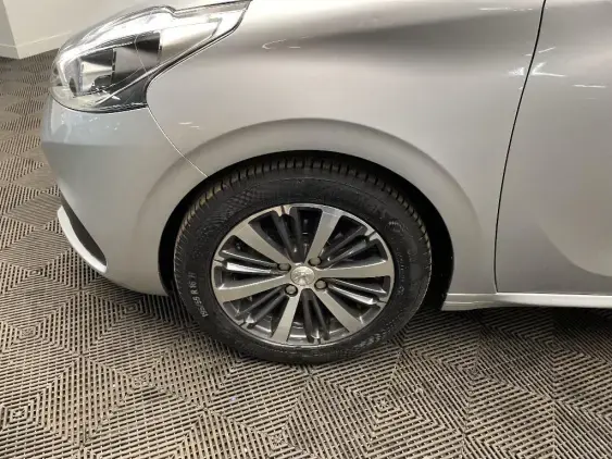 PEUGEOT 208 - voiture d'occasion - Photo 22