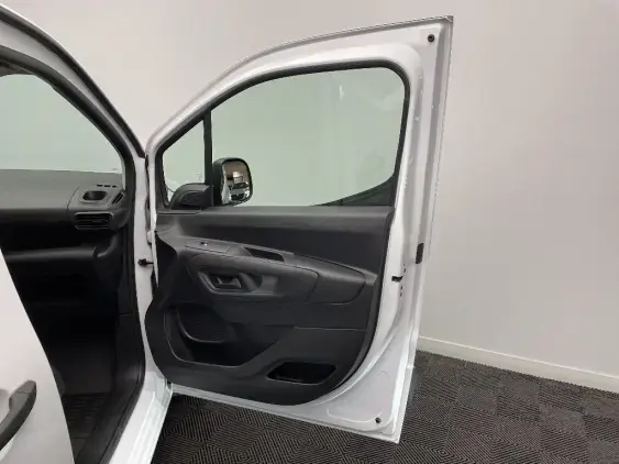 PEUGEOT PARTNER III - voiture d'occasion - Photo 16