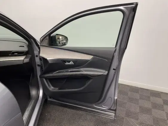 PEUGEOT 3008 II - voiture d'occasion - Photo 19