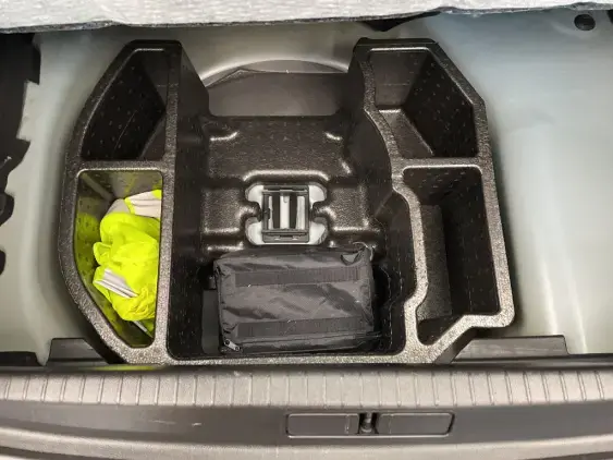 PEUGEOT 208 BUSINESS R II - voiture d'occasion - Photo 17