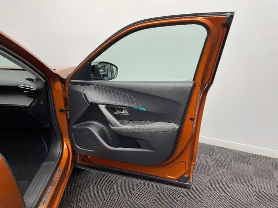 PEUGEOT 2008 ELECTRIQUE II - voiture d'occasion - Photo 19