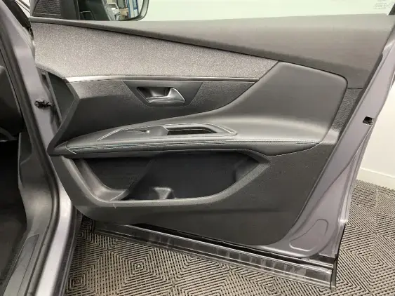 PEUGEOT 5008 II - voiture d'occasion - Photo 20