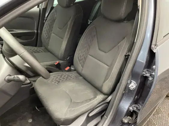 RENAULT CLIO IV - voiture d'occasion - Photo 18