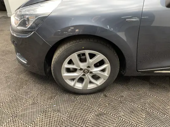 RENAULT CLIO IV - voiture d'occasion - Photo 23