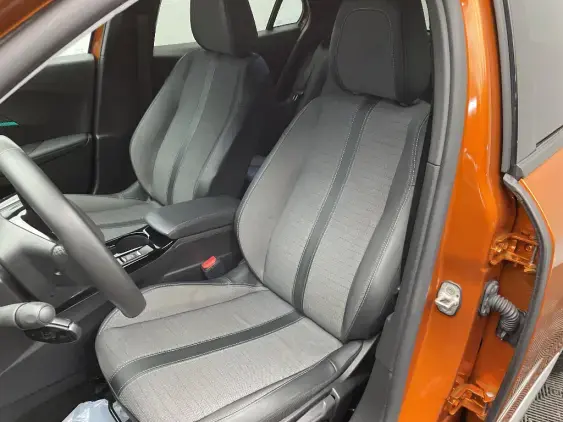 PEUGEOT 2008 II - voiture d'occasion - Photo 17