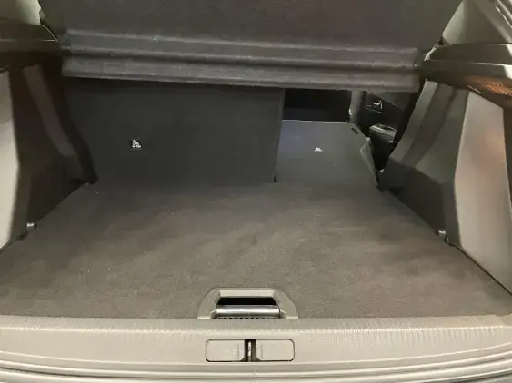 PEUGEOT 2008 II - voiture d'occasion - Photo 16