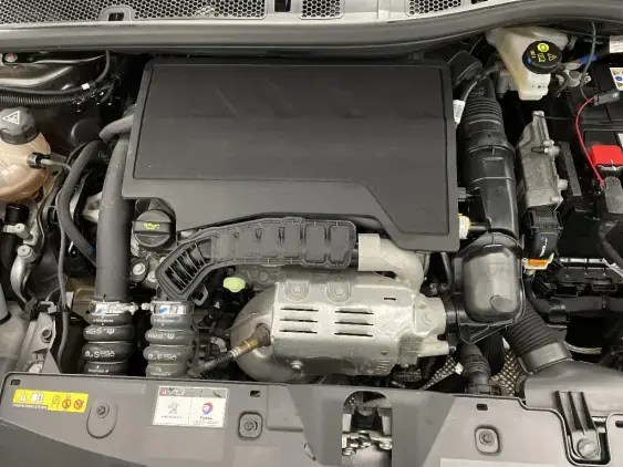 PEUGEOT 2008 II - voiture d'occasion - Photo 21