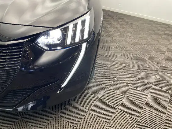 PEUGEOT 208 ELECTRIQUE II - voiture d'occasion - Photo 22