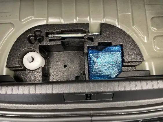 PEUGEOT 208 ELECTRIQUE II - voiture d'occasion - Photo 17