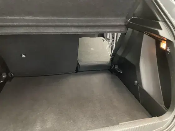 PEUGEOT 2008 II - voiture d'occasion - Photo 16