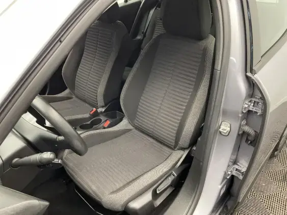 PEUGEOT 2008 II - voiture d'occasion - Photo 18