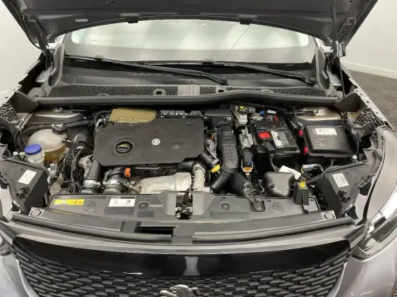 PEUGEOT 2008 II - voiture d'occasion - Photo 21