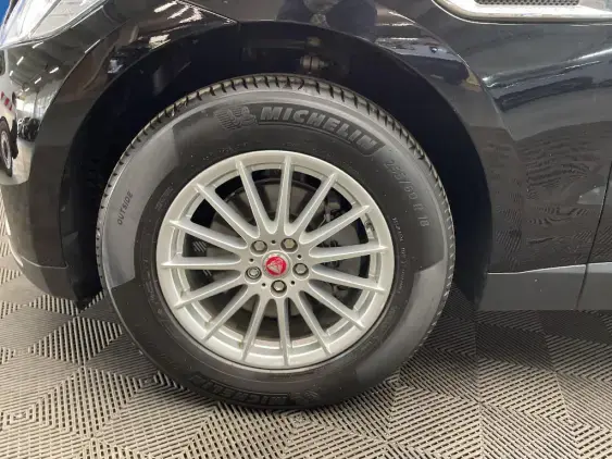 JAGUAR F-PACE - voiture d'occasion - Photo 23