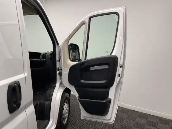 PEUGEOT BOXER FG II - voiture d'occasion - Photo 18