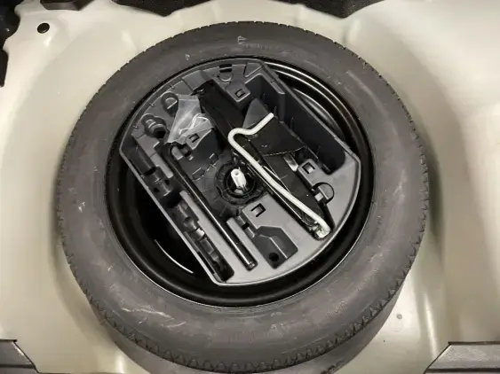 PEUGEOT 208 BUSINESS R II - voiture d'occasion - Photo 17