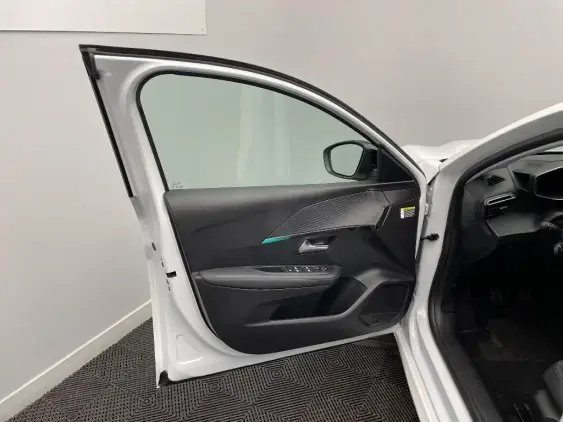 PEUGEOT 208 BUSINESS R II - voiture d'occasion - Photo 19