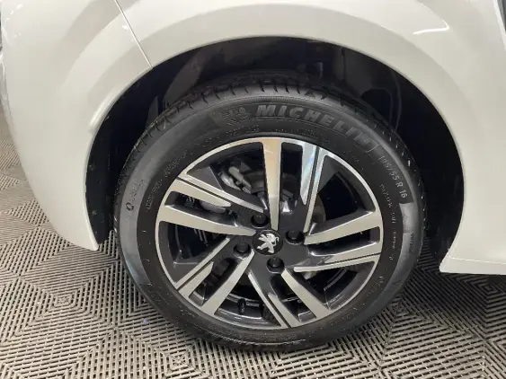 PEUGEOT 208 BUSINESS R II - voiture d'occasion - Photo 25