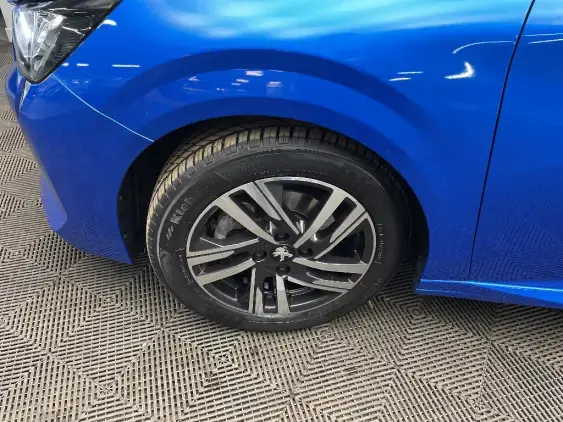 PEUGEOT 208 BUSINESS R II - voiture d'occasion - Photo 23