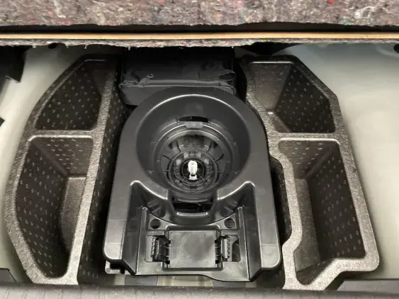 PEUGEOT 208 BUSINESS R II - voiture d'occasion - Photo 17