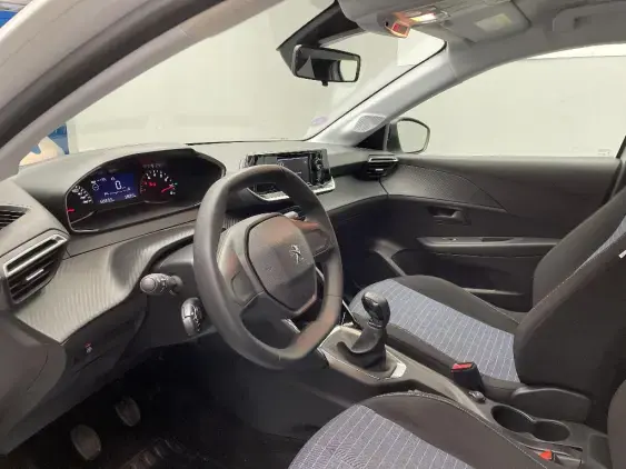 PEUGEOT 208 BUSINESS R II - voiture d'occasion - Photo 18