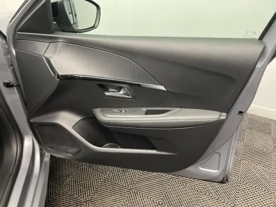 PEUGEOT 208 II - voiture d'occasion - Photo 19